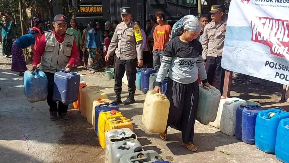 Dilanda Kekeringan Warga Desa Kedung Pengaron Pasuruan Krisis Air