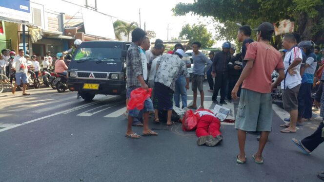 
					Oleng Pasca Senggol Becak, Karyawan SPBU Tewas Terlindas Tronton