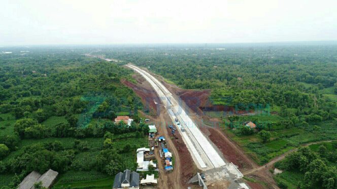 
					Tol Probowangi Sesi 1 Bakal Gerus 292,58 Hektar Lahan