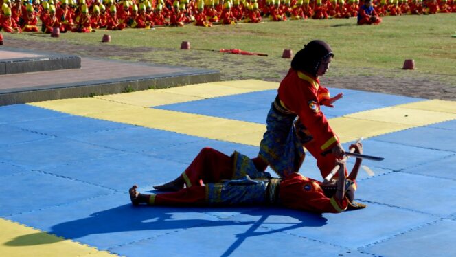 
					1.112 Pesilat Tapak Suci Meriahkan Apel Milad Muhammadiyah