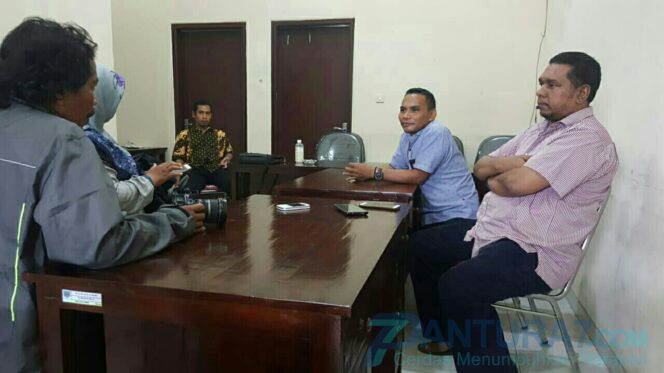 
					KPU Cetak Baliho Caleg, Nama Golkar Berubah Jadi Begini