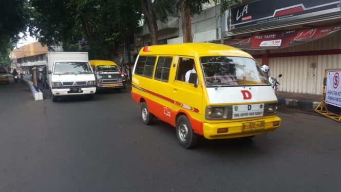 
					Trayek Angkot Bakal Berubah, ASAP Khawatir