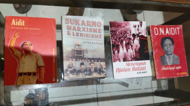 
					Buku DN. Aidit Kini Ditangani MUI