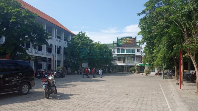 
					Besok, INZAH-STIH Genggong Wisuda 563 Mahasiswa