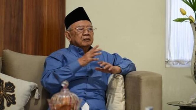 
					Gus Sholah Tutup Usia, Nahdliyin Diwajibkan Shalat Ghaib