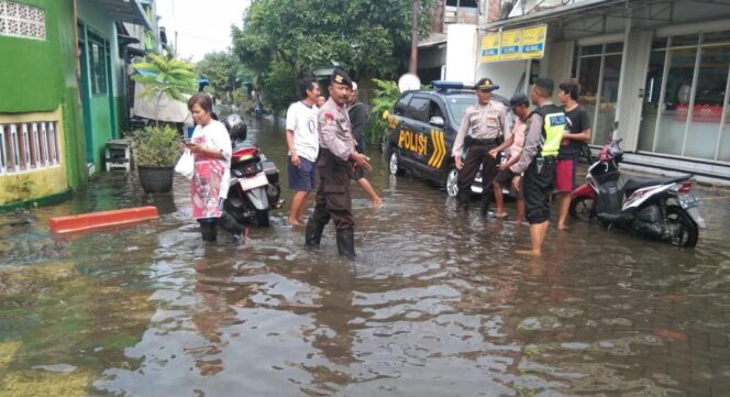 
					Sungai Trosobo Meluap, Pemukiman Tergenang