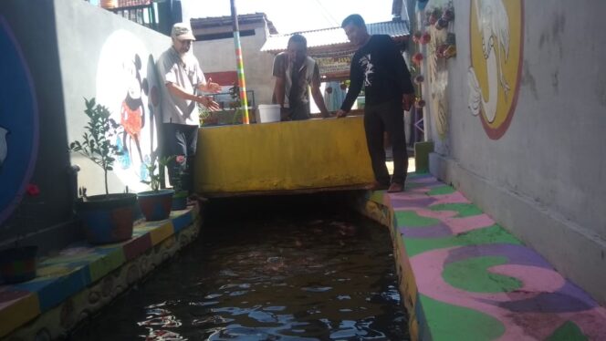 
					Kali di Kampung Glaser One; Awalnya Aliran Sampah, Kini Jadi Taman Budidaya Nila