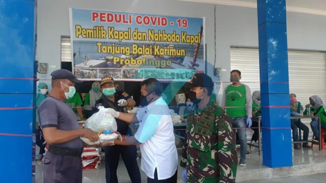 
					Pemilik dan Nakhoda Kapal Bagikan 650 Paket Sembako