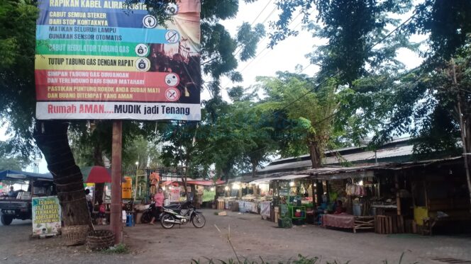 
					Imbas Covid-19, Pedagang Pasar Buah Menjerit