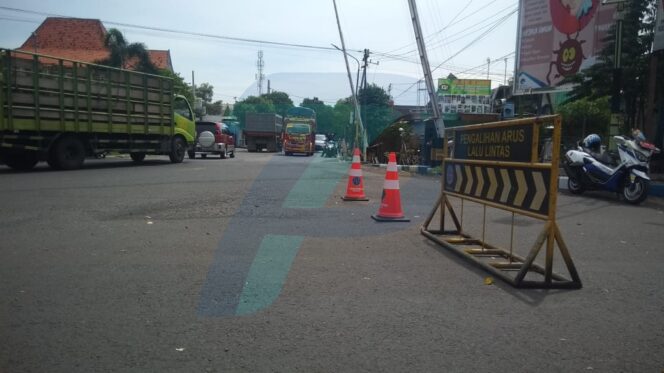 
					Cegah Covid-19 dan Urai Macet, Arus Lalu Lintas Dialihkan