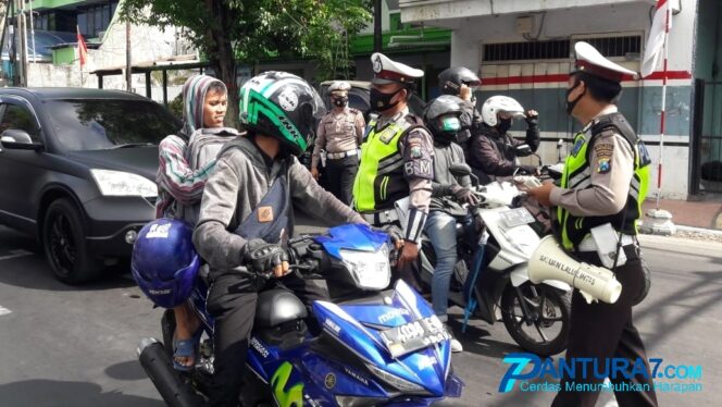 
					Razia Masker di Jalan, Belasan Pemotor Terjaring