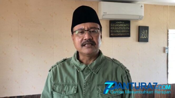 
					Diawali Ziarah Makam, Besok Gus Ipul-Adi Mendaftar ke KPU