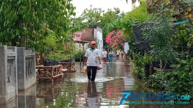 
					Sungai Tersumbat Sampah, Banjir di Winongan Belum Surut