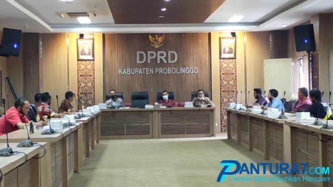 
					Lomba Dilarang, Komunitas Pecinta Burung Berkicau Wadul Dewan