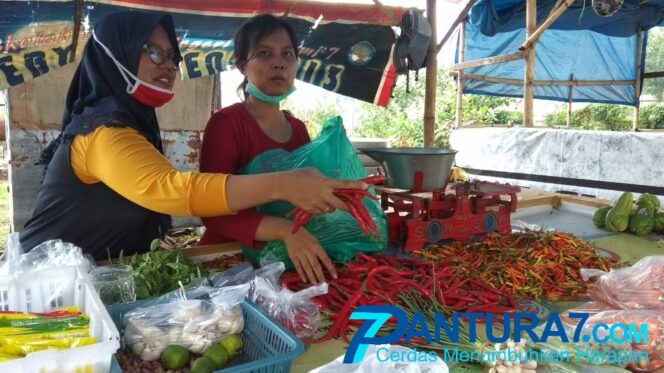 
					Harga Cabai Keriting di Mayangan Tembus Rp 60 Ribu