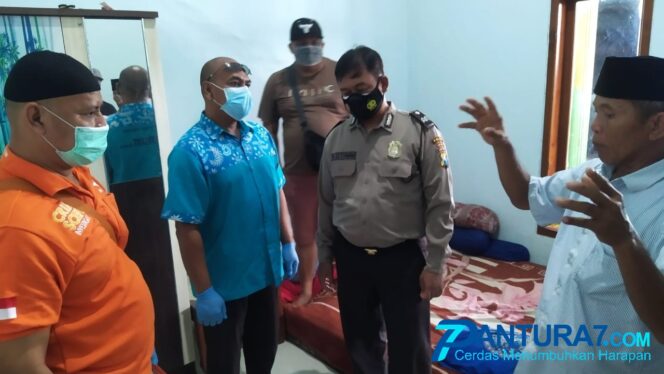 
					Petani di Gending Disatroni Perampok Bersenjata, Rp67 Juta Amblas