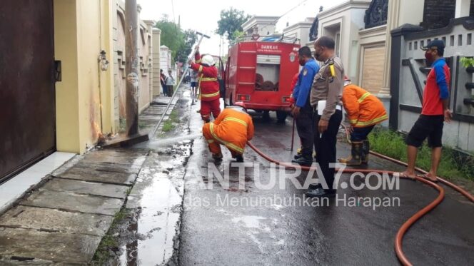 
					Pipa Jargas di Mayangan Bocor lalu Terbakar