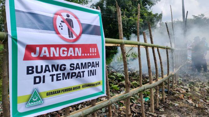 
					Sampah Dikeluhkan, Ansor Besuk Turun Tangan