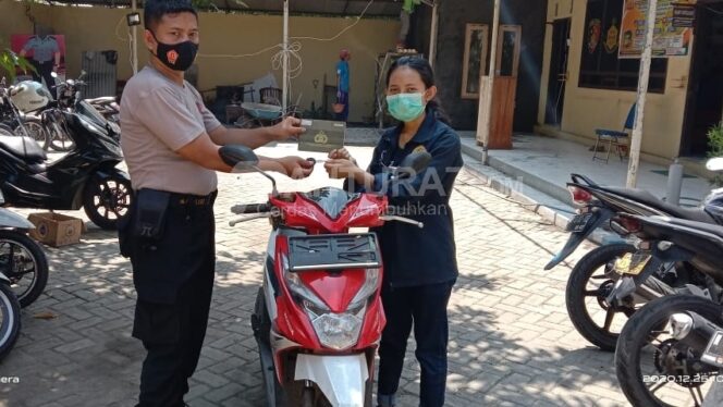 
					Penadah Ditangkap, Motor Curian Diserahkan Pemilik