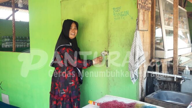 
					Warung Ikan Asap Parsean Dibobol Maling, Uang Kotak Amal Raib