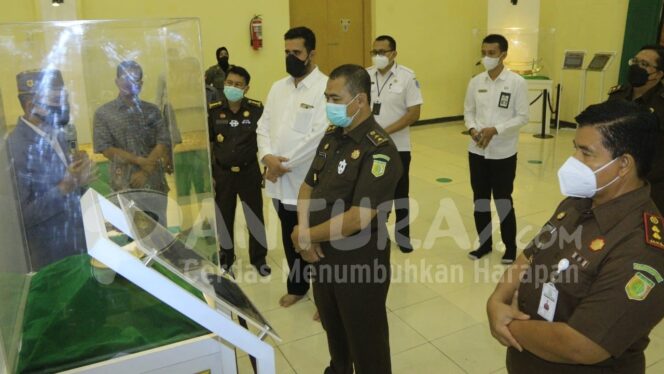 
					Takjubnya Rombongan Kejagung RI saat Kunjungi Museum Rasulullah SAW