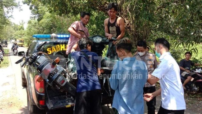 
					Kecelakaan Lalu Lintas, Pencari Amal Masjid Tewas