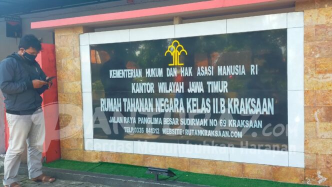 
					Ratusan Napi di Rutan Kraksaan Akan Dibebaskan