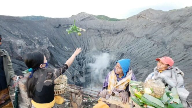 
					Masih Pandemi, Yadnya Kasada Bromo Kembali Ditutup untuk Wisatawan