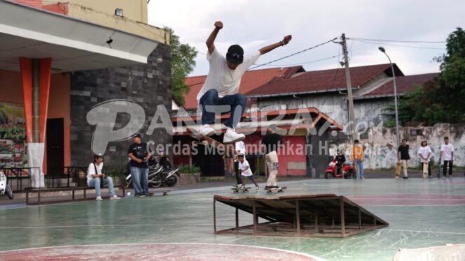 
					Kompetisi Antar Komunitas Sambut Go Skateboarding Day 2021 di Kota Probolinggo 