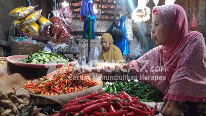 
					PPKM Darurat, Harga Cabai Rawit Melonjak