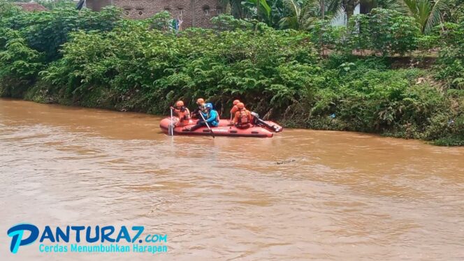 
					Korban Banjir Pasrepan Belum Ditemukan, Pencarian hingga ke Sungai Winongan