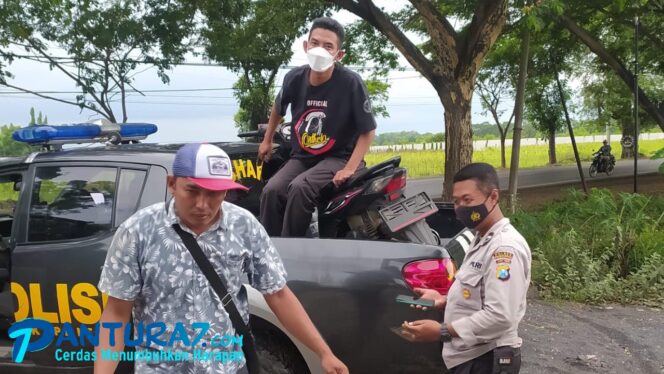 
					Patroli, Polsek Paiton Temukan Motor Diduga Hasil Kejahatan