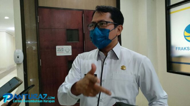 
					Dispendik Temukan 4 Ijazah Palsu Selama Pendaftaran Bacakades