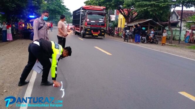 
					Dua Hari Tidak Pulang, Tukang Becak Asal Dringu Tewas Diseruduk Mobil