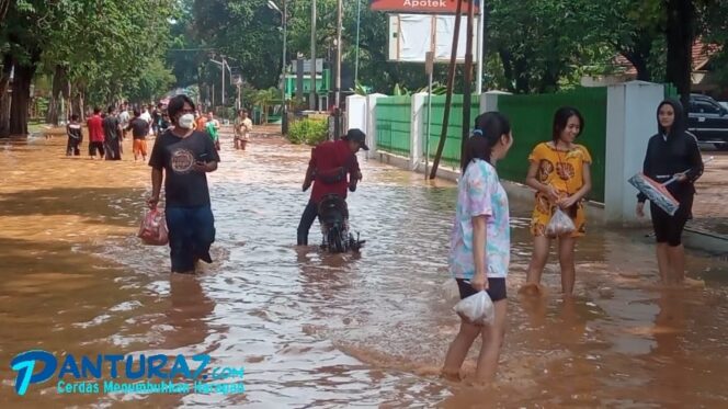 
					Banjir di Pasuruan ‘Awet’, Tanggul Banyak Jebol