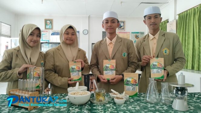 
					Sajikan Teh Herbal Berbekal “Bonggol Jagung”, 4 Santri Genggong Raih Medali di Korea