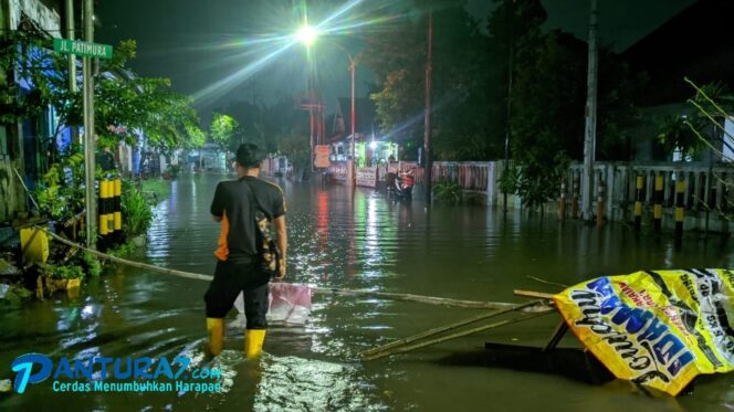 
					Hujan Deras, Kota Pasuruan Tergenang