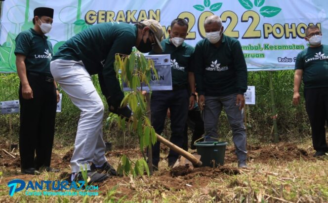 
					PWI Gandeng Pemkab Pasuruan Hijaukan Hutan Lereng Bromo