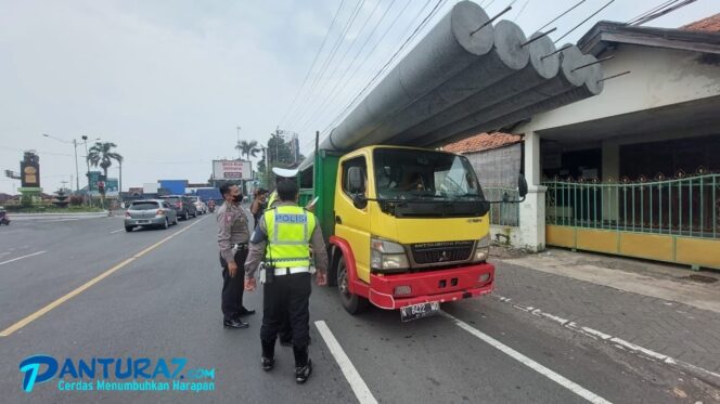 
					Seminggu, Satlantas Polresta Tindak 50 Truk ODOL