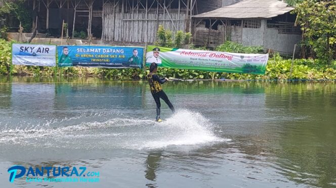 
					Sumber Sentong Diplot Wisata dan Pelatihan Ski Air Pemula