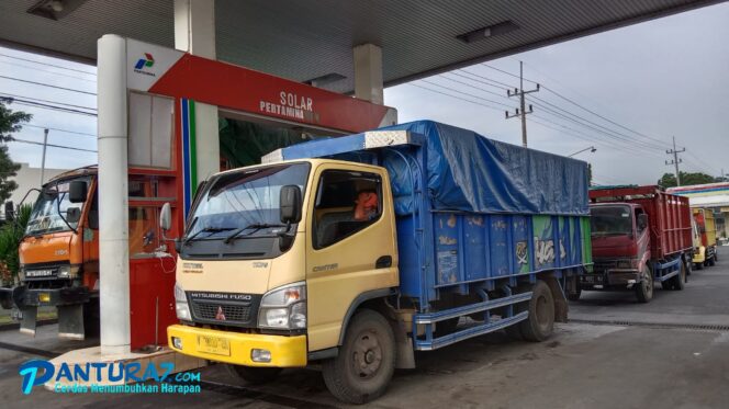 
					Kelangkaan Solar Terjadi di Probolinggo, Sopir Truk Heran