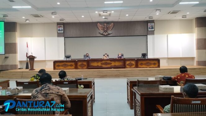 
					Pelantikan Kades Terpilih, Pemkab Tidak Kondisikan Seragam