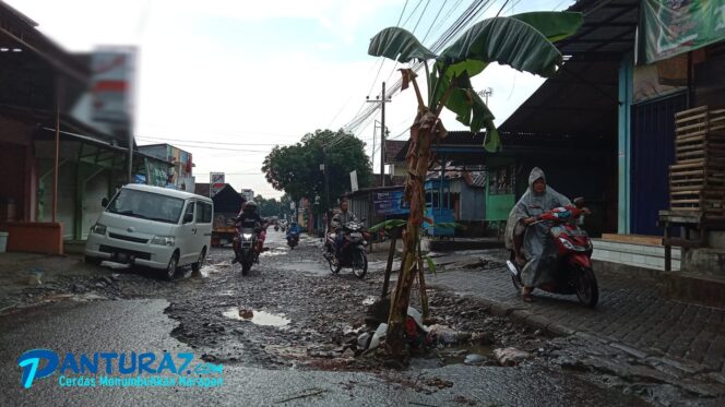 
					Jalan Pasar Wangkal Gading Rusak Parah, ini Kendala Perbaikannya