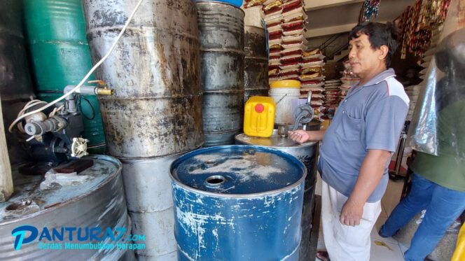 
					Duh! Minyak Goreng Curah di Kota Probolinggo Masih Kosong