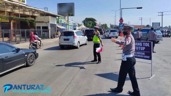 
					Arus Mudik di Exit Tol Leces Lancar, Pemudik Diminta Waspada