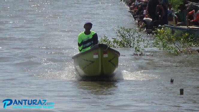 
					Pererat Silaturahmi, 60 Nelayan Lomba Perahu Fiber