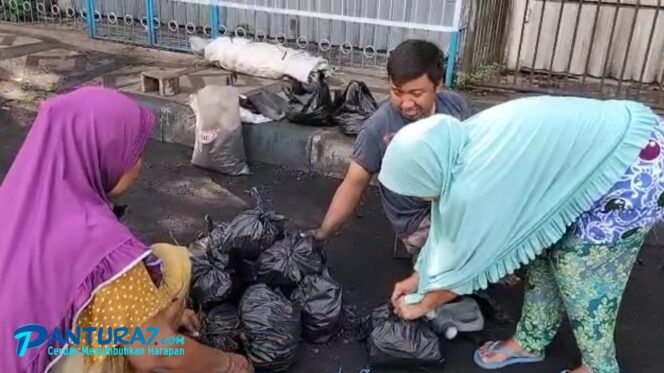 
					Mendekati Idul Adha, Warga Kota Pasuruan Berburu Arang