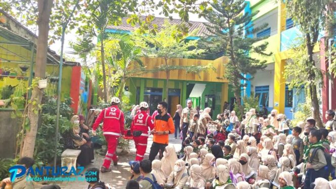 
					BPBD Latih Siswa MI Muhammadiyah Hadapi Bencana