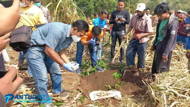 
					Kecele! Bungkusan Kain Kafan Diduga Jasad Bayi, Ternyata…