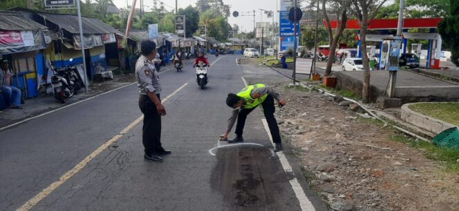 
					Diduga Rem Blong dan Tabrak Tembok, Warga Kedopok Tewas